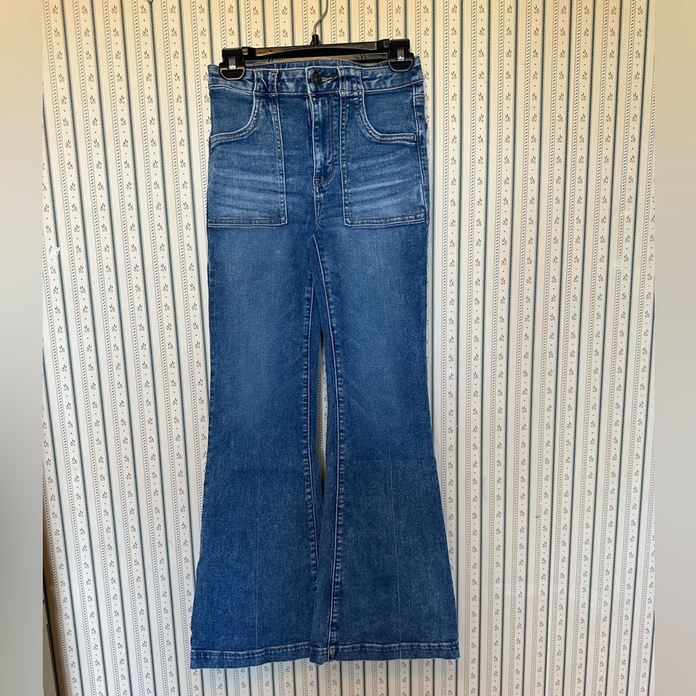American Eagle Flare Jeans | size 25 reg.